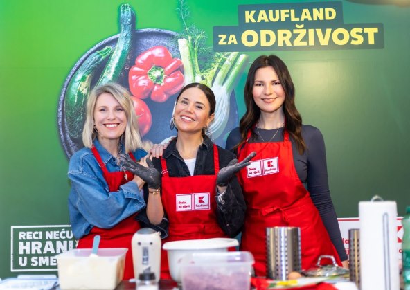 Ida Prester, Ivana Čuljak i Marija Mazalin.jpg