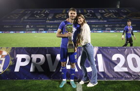 Iva Šarić i Bruno Petković proslavili Dinamovu titulu prvaka