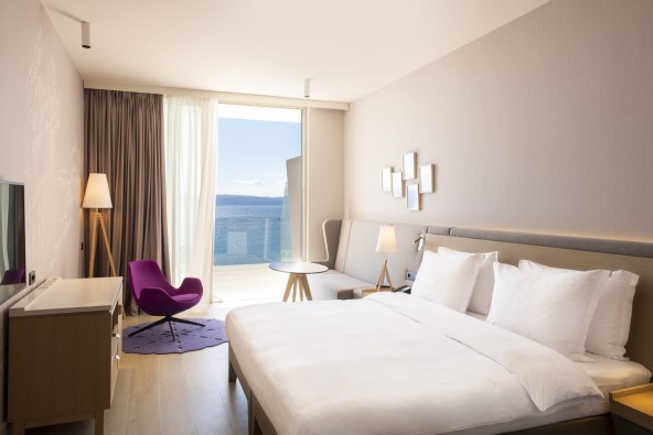 1Premium Room - Double Bed Front Seaview.jpg