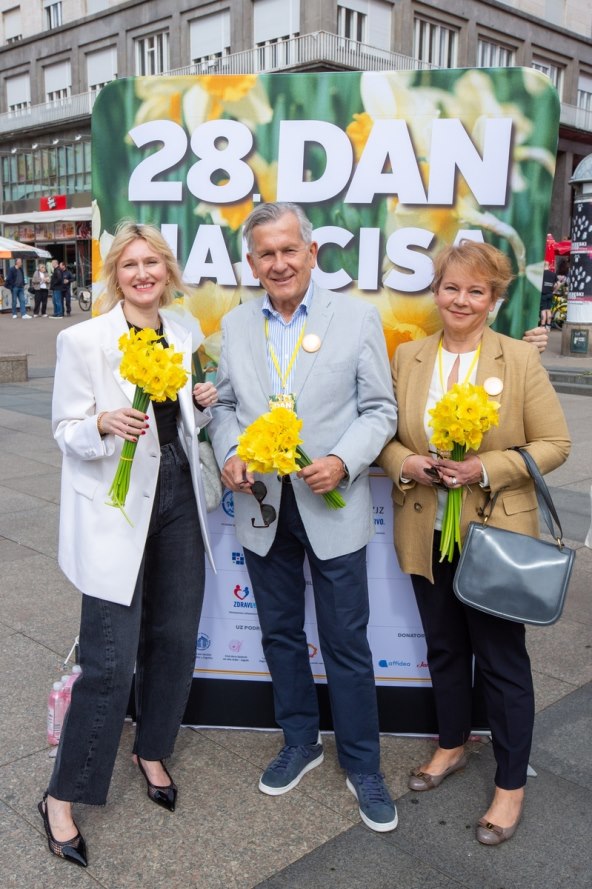 dr.med Andrea Šupe Parun, HZJZ; prof.dr.sc Damir Eljuga i prim.mr.sc. Ljerka Eljuga, HLPR.jpg