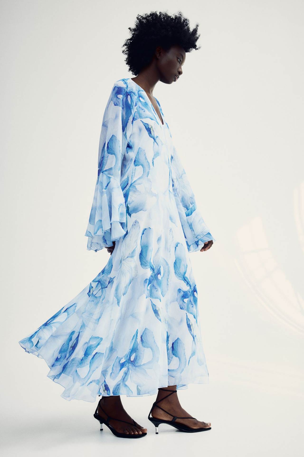 Long chiffon dress/ H&M/ 69,99 €