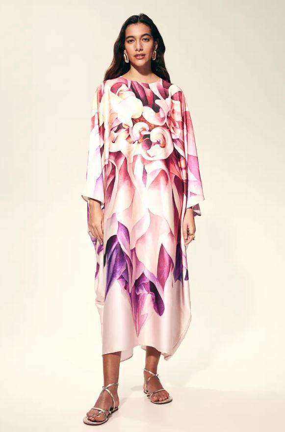Satin kaftan dress/ H&M/ 49,99 €
