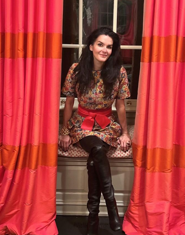 Angie Harmon