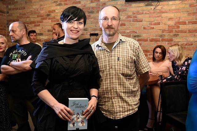 Mirela Holy s partnerom na špici