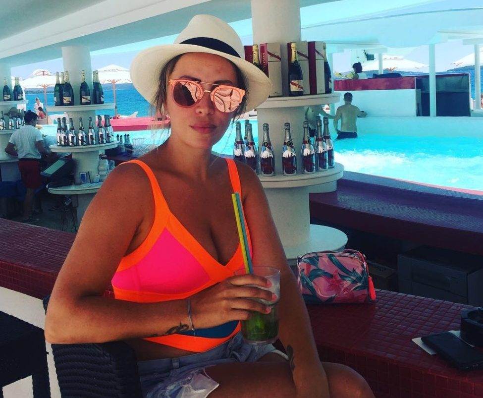 Lana Klingor Mihić otkopčala šlic u restoranu
