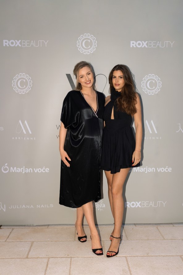 Organizatorice eventa Ivana Krištić i Daniela Puljiz.jpg