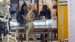 Kim Kardashian pokazala je lice bez Photoshopa