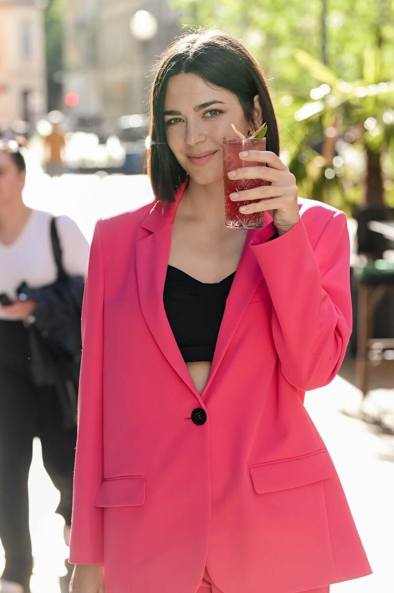 MIA DIMŠIĆ.jpg