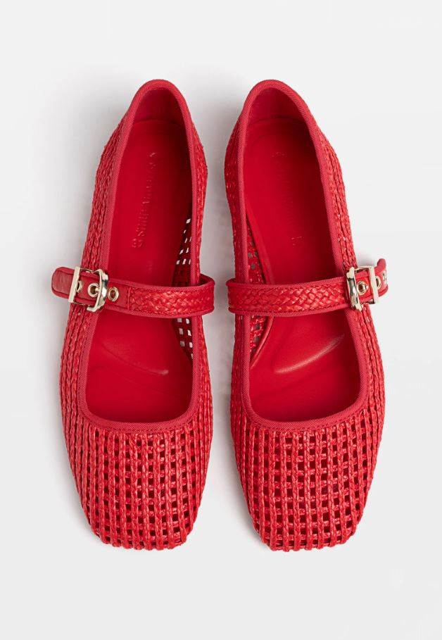 Mrežaste balerinke s kopčom/ Stradivarius/ 29,99 EUR