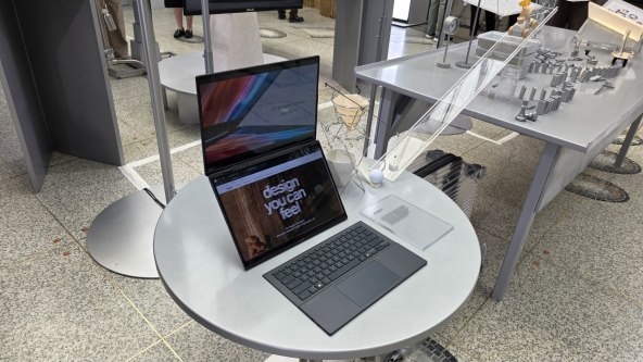 Asus Zenbook DUO.jpg
