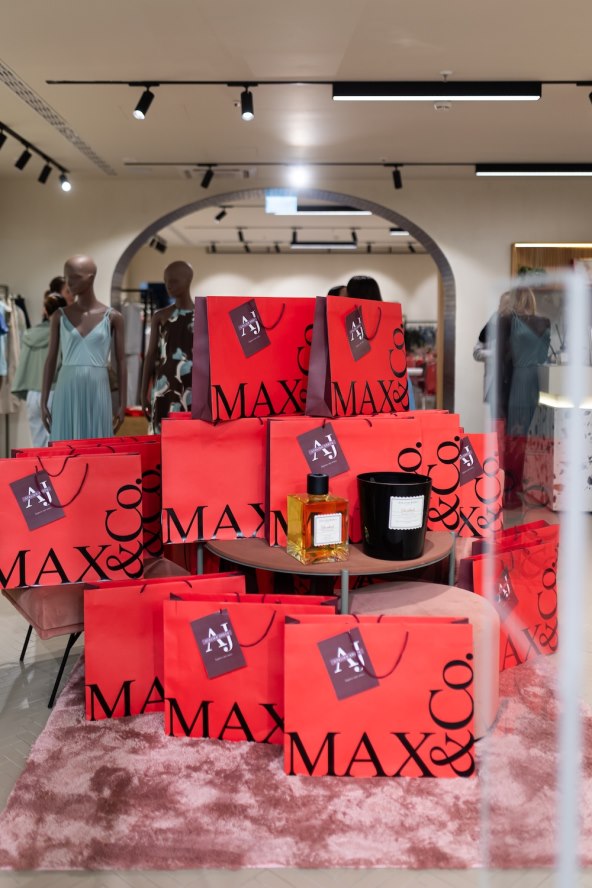 Max&Co._5.jpg