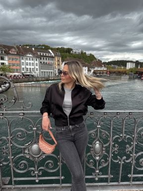 Facetune_28-04-2024-18-59-29.jpg