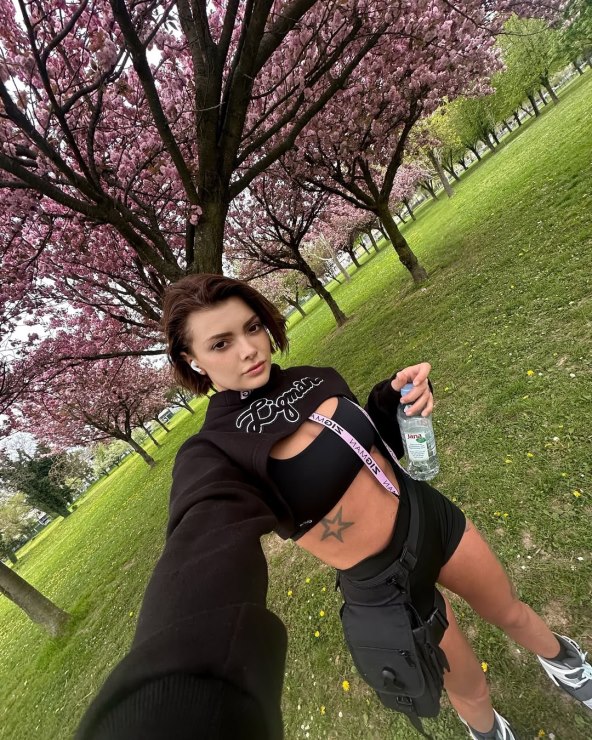 Ella Dvornik