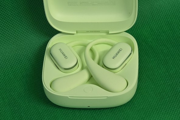 Huawei FreeArc (2).jpg