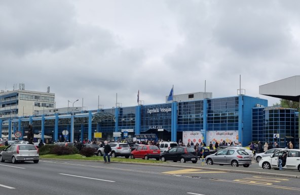 SVI PRIČAJU O TOME, ALI NISU VIDJELI Evo kako izgleda sučelje sporne aplikacije Cijepise