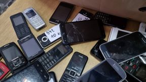 MOBITELI, BICIKLI, LAPTOPI, TORBE Bili smo na javnoj prodaji u policijskoj upravi Zagrebačkoj