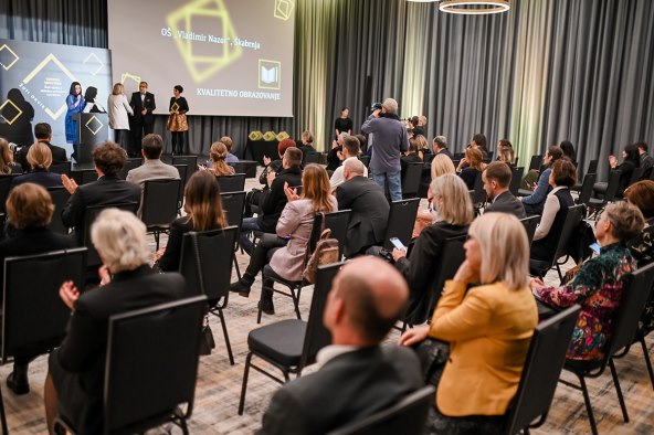 Zuti okvir 2021 (2).jpg