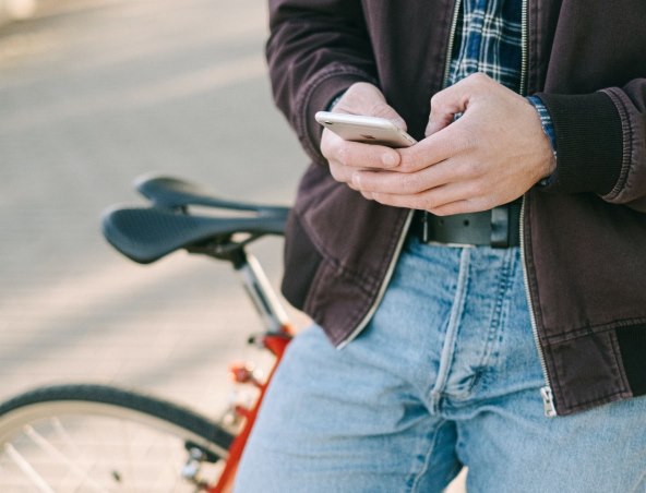 HAKOM raspisao: Nove frekvencije za 2G, 3G, 4G i 5G