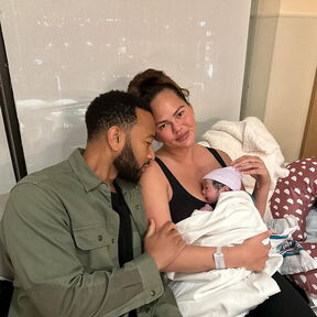 chrissy teigen dobila dijete