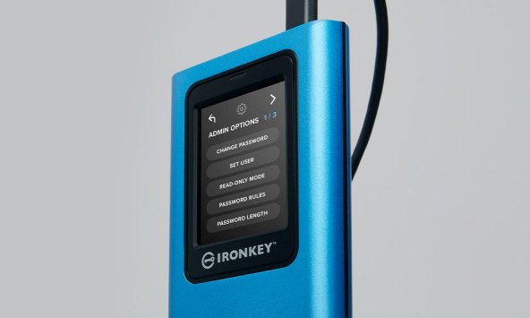 Kingston IronKey Vault Privacy 80 (2).jpg