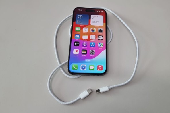 APPLE IMA PROBLEME U INDIJI: Razlog je USB-C konektor na iPhone seriji