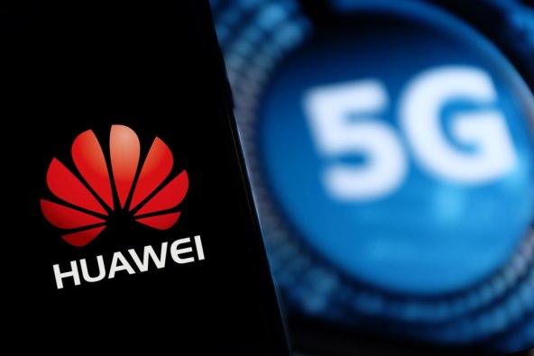 HUAWEI PRELAZI U NAČIN ZA PREŽIVLJAVANJE Manja zarada, kašnjenje s 5G mrežama