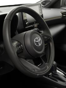 REZERVIRAJTE ONLINE SVOJU TOYOTU: Adventure i Premiere edition novog Yaris Cross modela