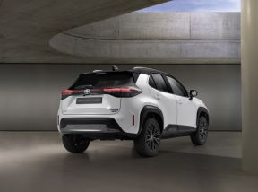 REZERVIRAJTE ONLINE SVOJU TOYOTU: Adventure i Premiere edition novog Yaris Cross modela