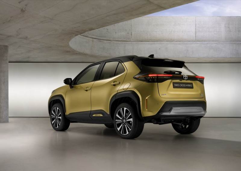 REZERVIRAJTE ONLINE SVOJU TOYOTU: Adventure i Premiere edition novog Yaris Cross modela