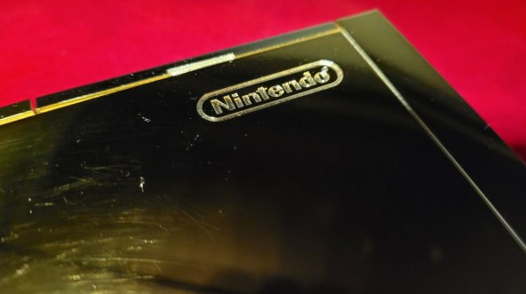 24-KARATNA WII KONZOLA Izrađena je specijalno za britansku kraljicu Elizabetu