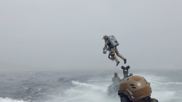 JETPACK DEMONSTRACIJA Marinci će ovime gusarima utjerati strah pod kožu