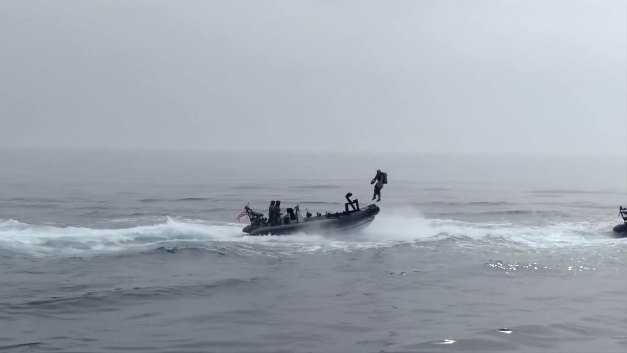 JETPACK DEMONSTRACIJA Marinci će ovime gusarima utjerati strah pod kožu