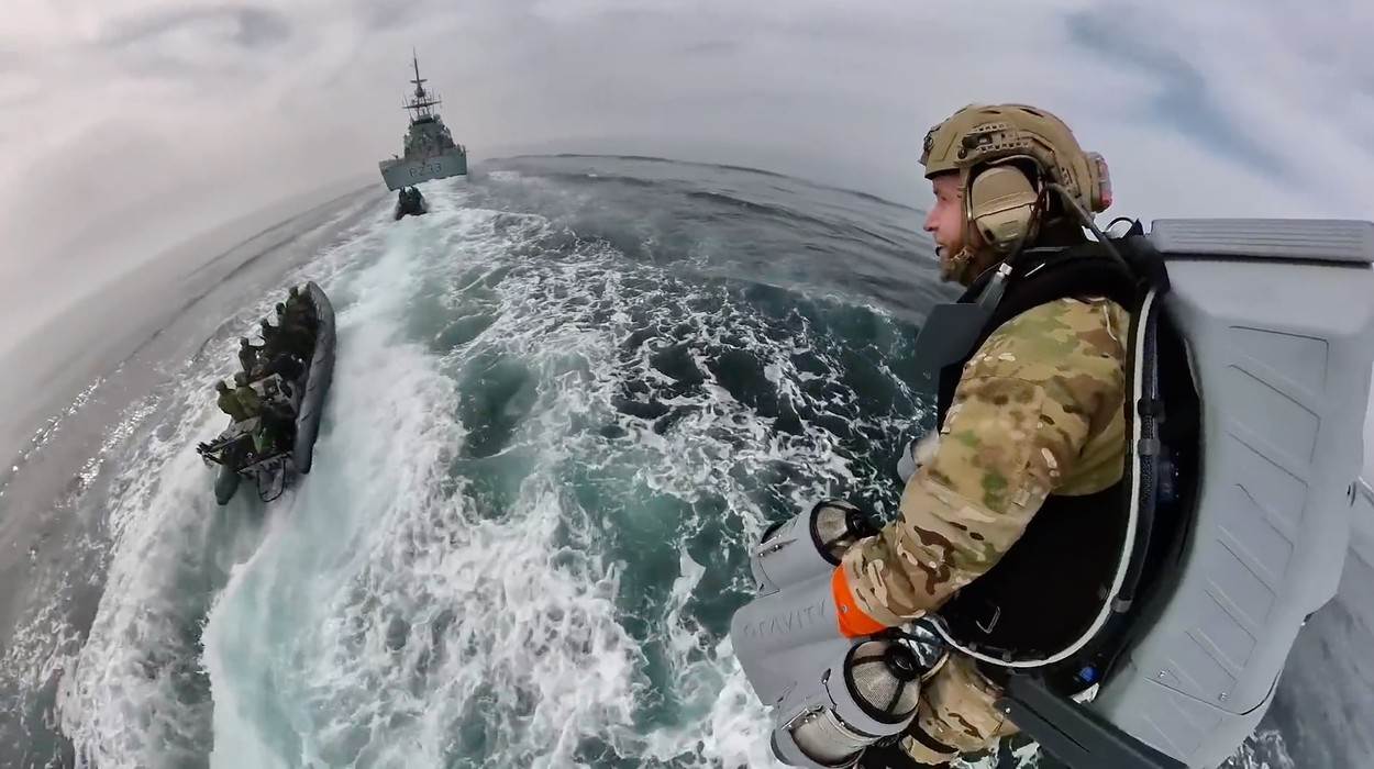 JETPACK DEMONSTRACIJA Marinci će ovime gusarima utjerati strah pod kožu