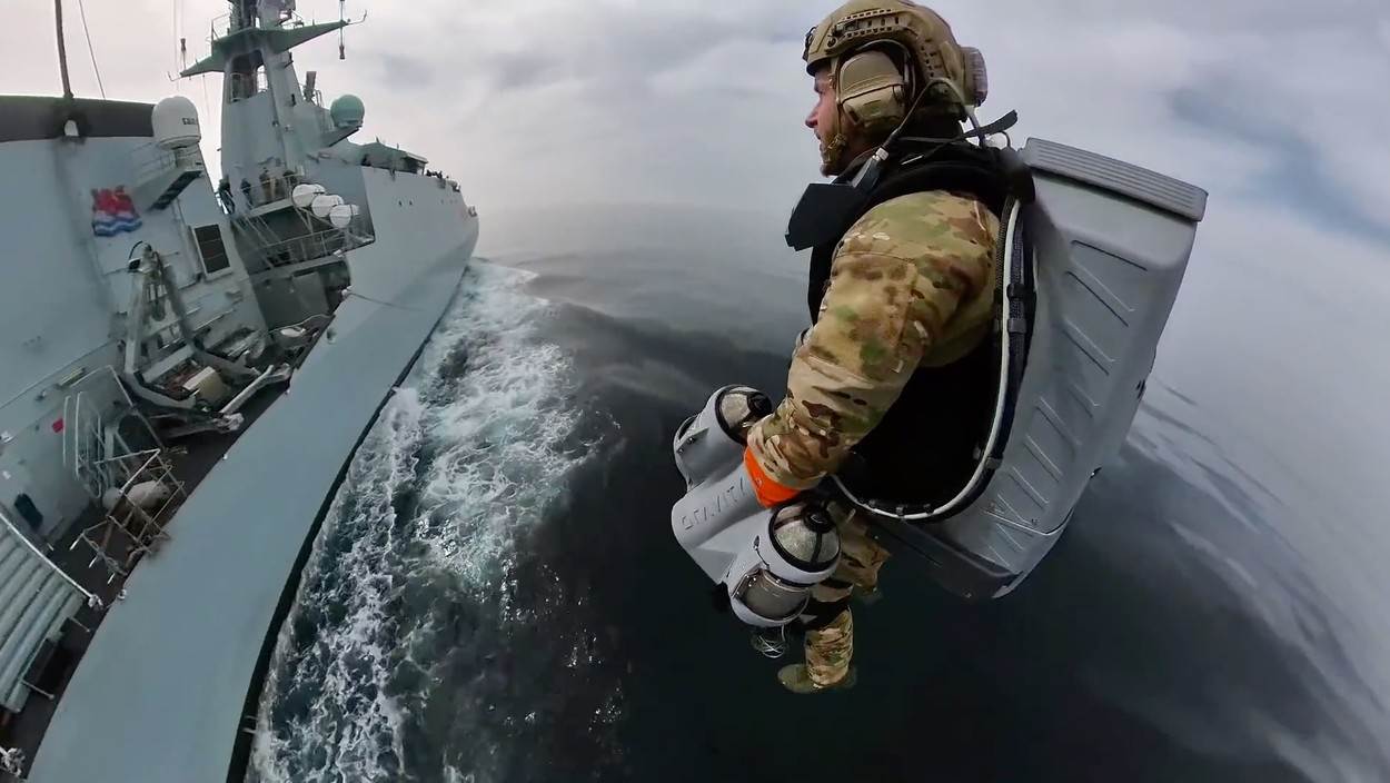 JETPACK DEMONSTRACIJA Marinci će ovime gusarima utjerati strah pod kožu