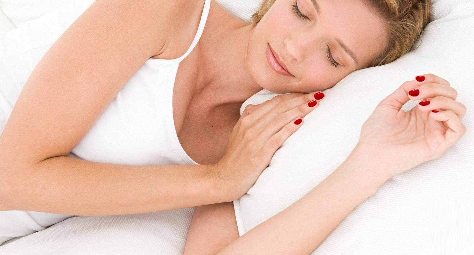 OVO JE PREJAKO! Nokti glume karticu prilikom plaćanja u trgovinama