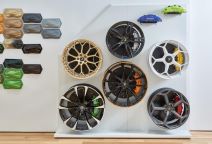 LAMBORGHINI LOUNGE NEW YORK CITY Nikad viđeni automobili, B&O zvuk i novi sat