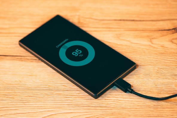 KADA I KAKO? Punite li bateriju mobitela baš na ispravan način