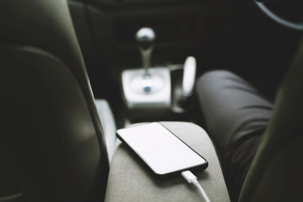 KADA I KAKO? Punite li bateriju mobitela baš na ispravan način