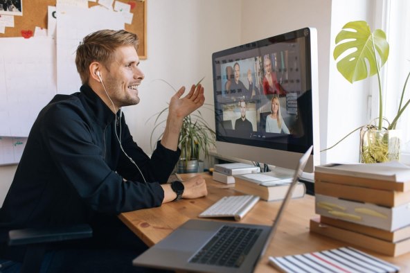 ZAŠTO SE USTAJATI I SREĐIVATI Pogodnosti rada od kuće