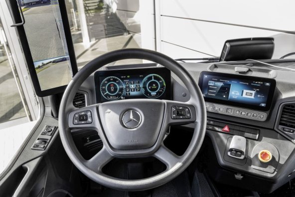 SVJETSKA PREMIJERA Mercedes-Benz eActros prelazi na struju 400 kilometara
