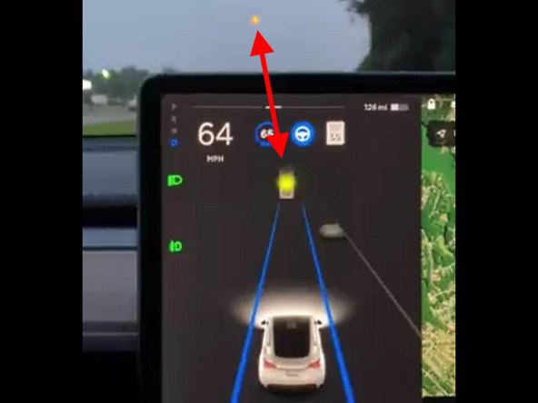 NIJE MU JASNO Uz ljude, pun Mjesec muči i vozila Tesla