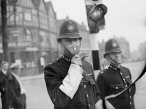 LJUDI NISU ZNALI Što je to, čemu to služi?