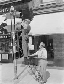 LJUDI NISU ZNALI Što je to, čemu to služi?