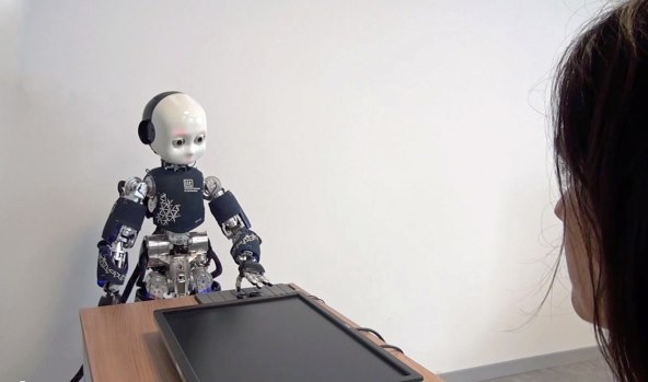 Robot (2)