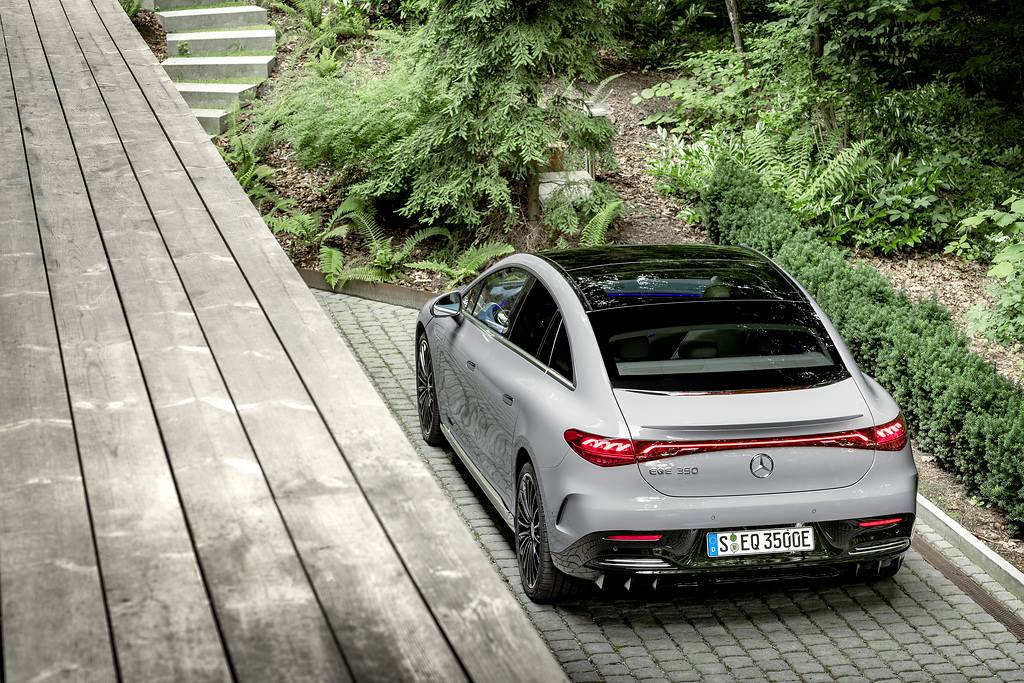 Mercedes EQE (5)