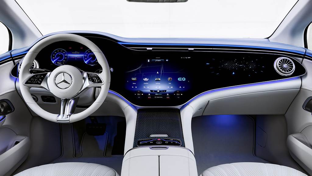 Mercedes EQE (6)