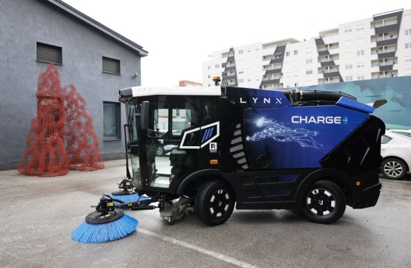 Lynx Charge 5