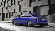 Audi S8 (2).jpg