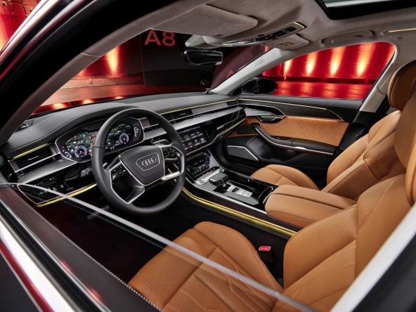 Audi A8L (4).jpg