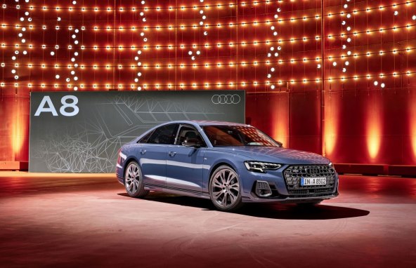 Audi A8 (2).jpg